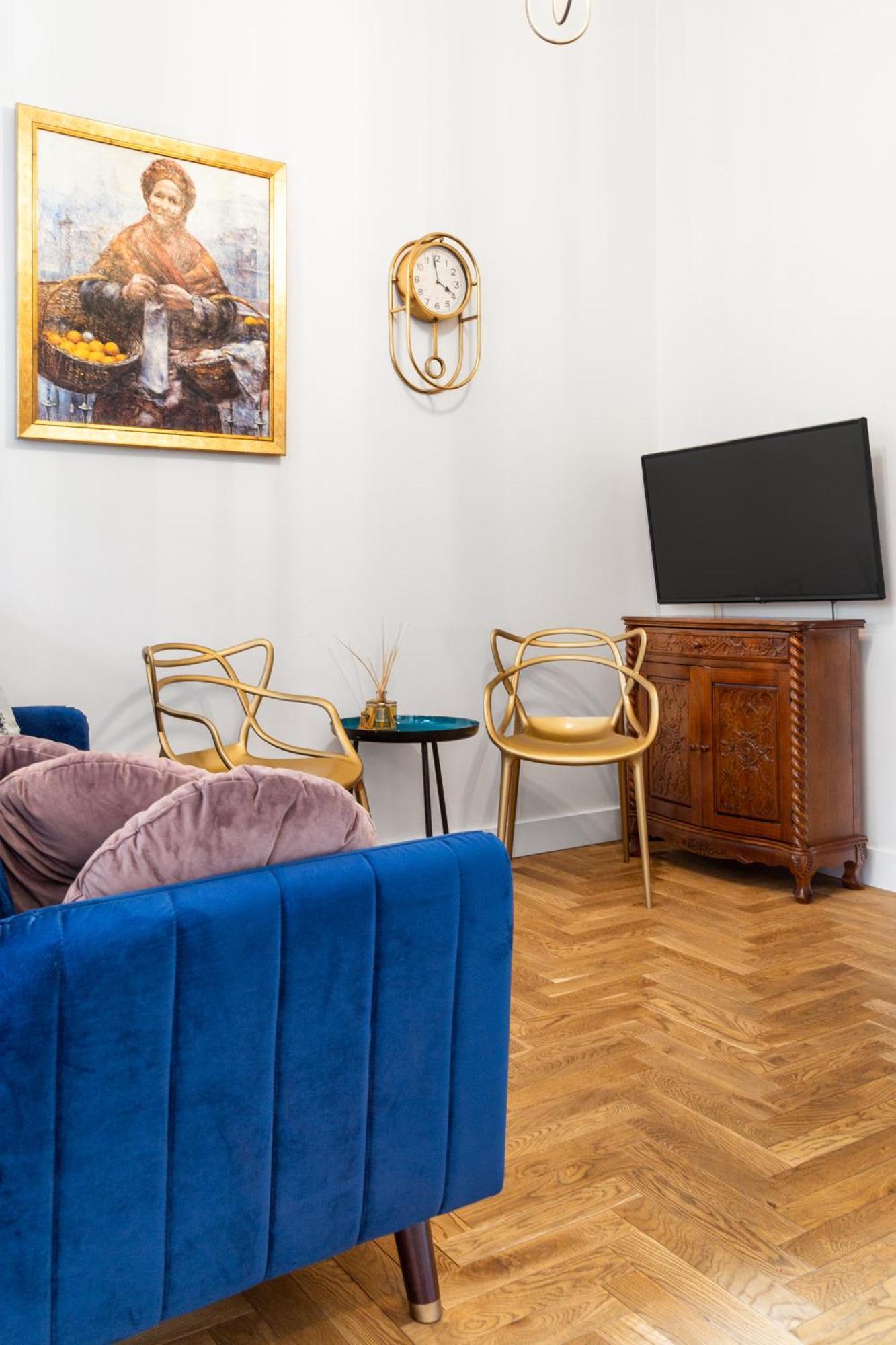 Househost Apartment: łazarza Street Kraków